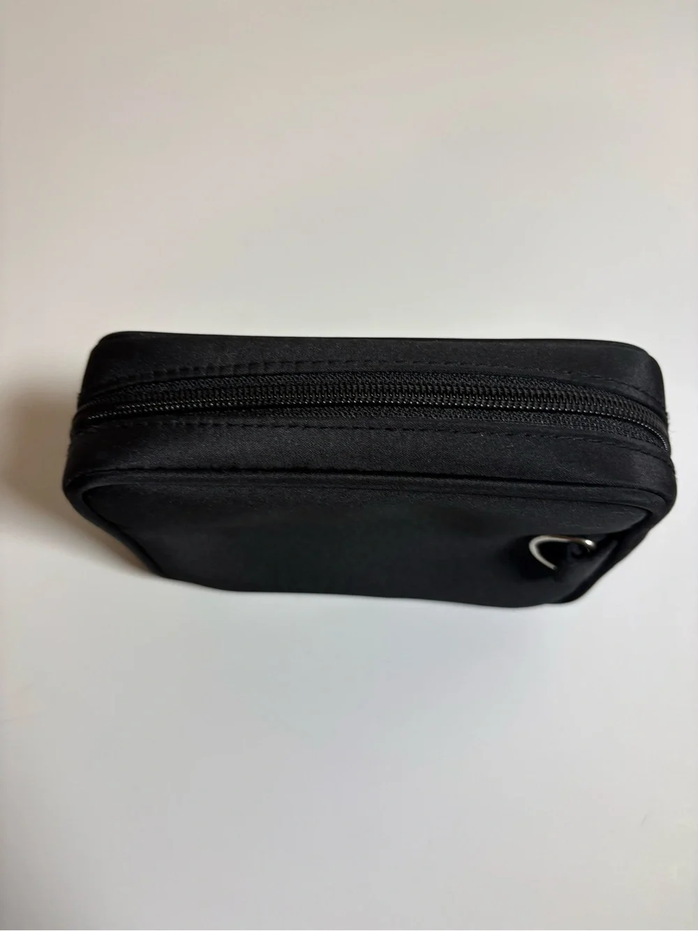 N/A sleek black